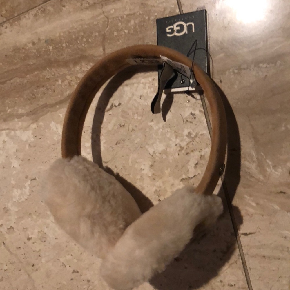 UGG Chestnut Small Fur Earmuffs